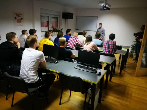 Prvi bjelovarski Hackathon okupio ekipe iz cijele Hrvatske, pobjednici 'onclick'