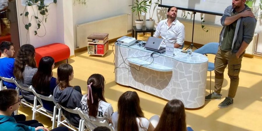 Radionica "Kako koristiti umjetnu inteligenciju u poslovne svrhe" Radionica "Kako koristiti umjetnu inteligenciju u poslovne svrhe"