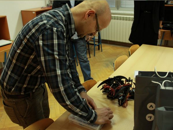 Elektrostrojarskoj školi Varaždin donirani Arduino komplete