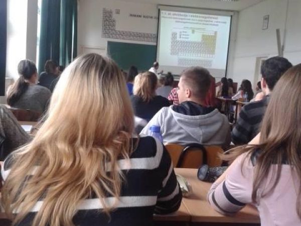 Ivona Farkaš preko EducirajMe priprema za mature do studija Kemijskog inženjerstva